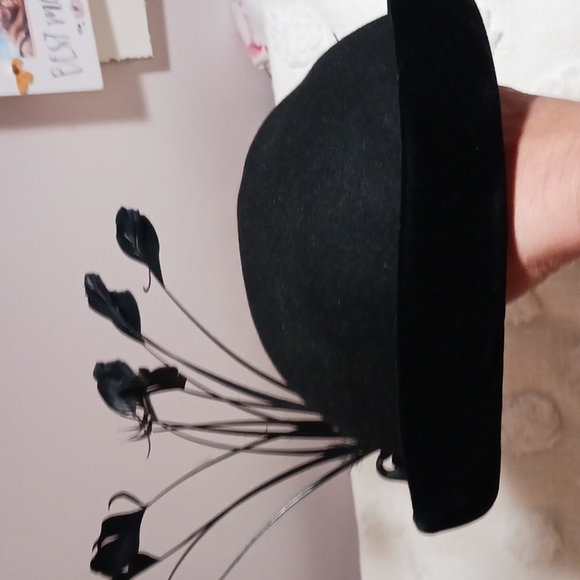 Gorgeous Authentic 1950s-60s  Vintage Facinator Hat Feather Details ⚜️👑⚜️ - Picture 8 of 8